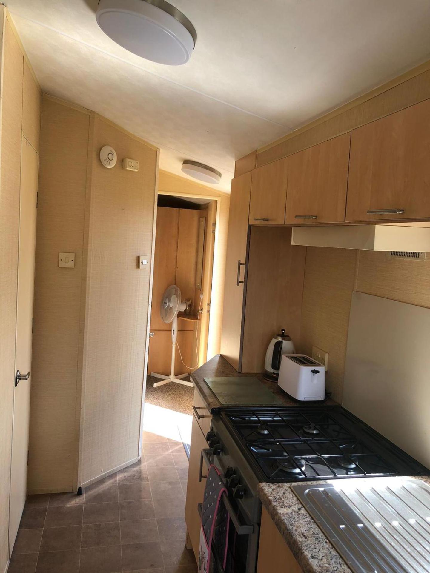 Adorable 2 Bedroom Caravan In Clacton-On-Sea Exterior photo